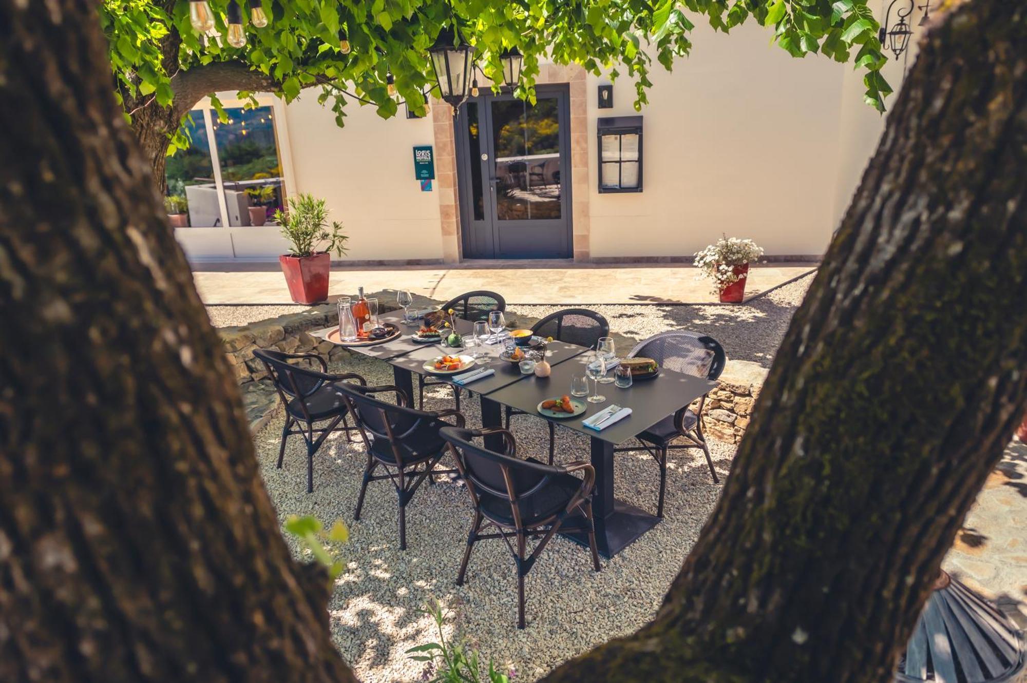 Logis Hotel Restaurant Le Plantevin Propiac Ngoại thất bức ảnh