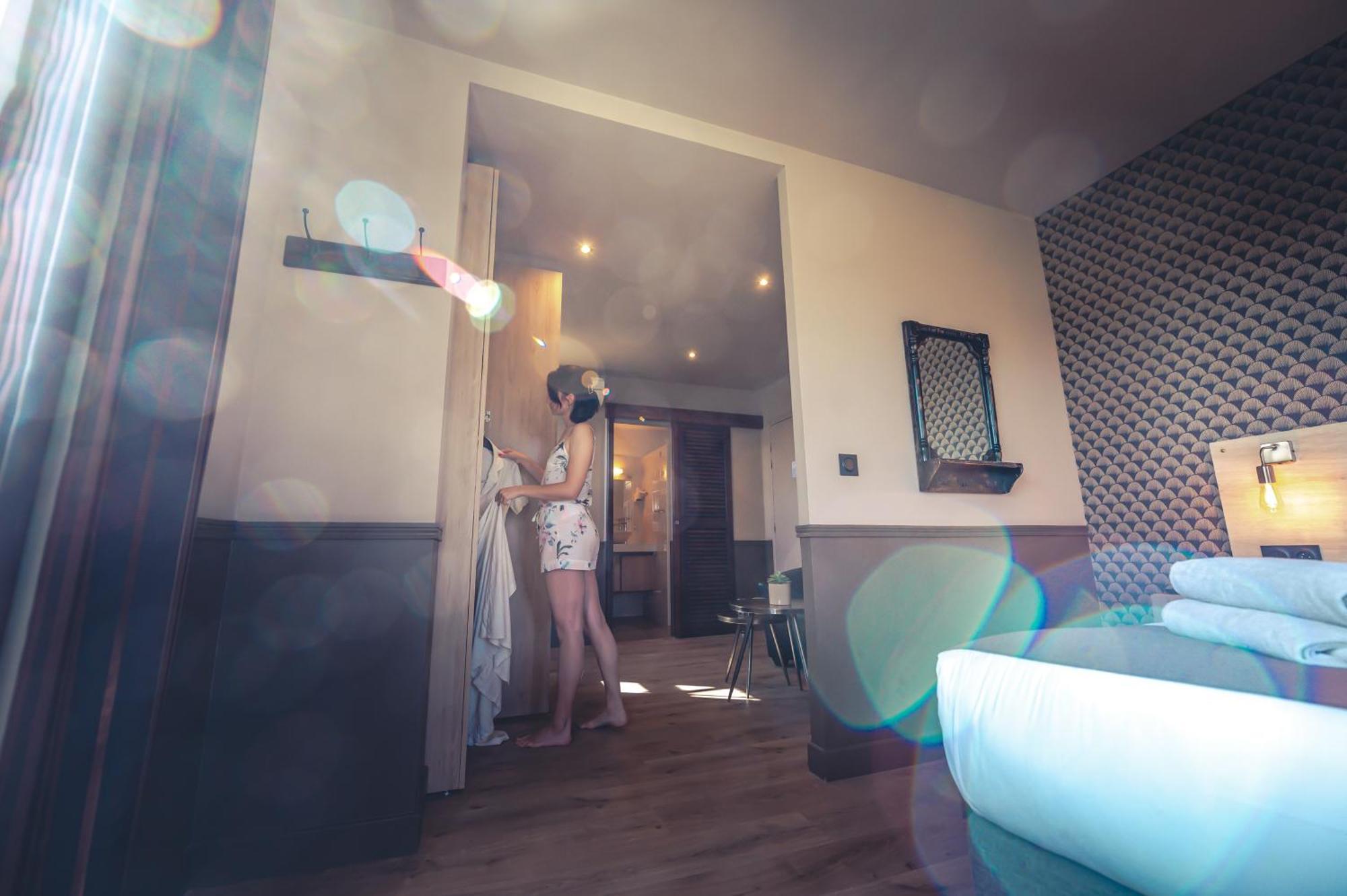 Logis Hotel Restaurant Le Plantevin Propiac Ngoại thất bức ảnh