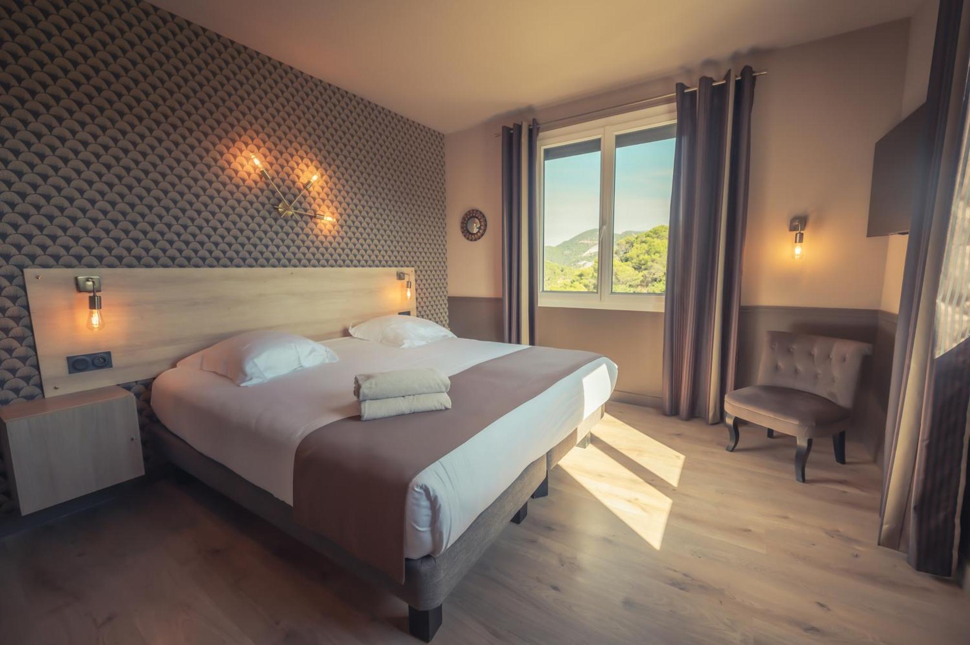 Logis Hotel Restaurant Le Plantevin Propiac Ngoại thất bức ảnh